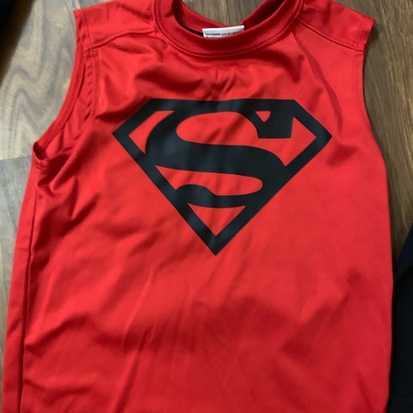 Lot of boys superhero shirts - Picture 2 of 4